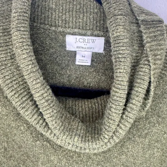 J.Crew Extra-Soft Funnel Neck Sweater Olive Green Women’s Medium - Picture 2 of 6